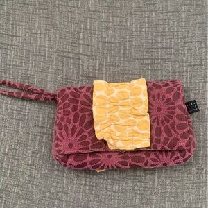Sweet little purple and yellow 1154 Lill wristlet